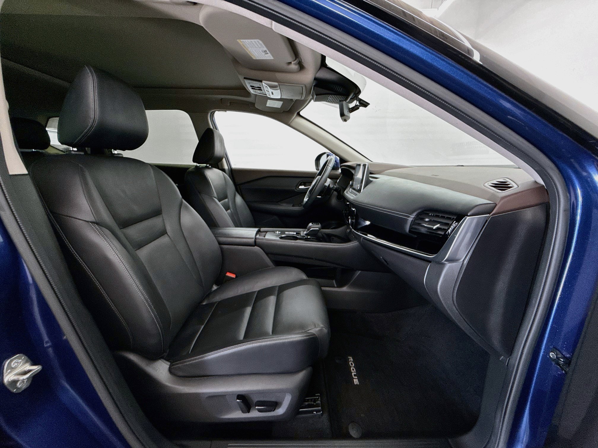 Used 2023 Nissan Rogue SL FWD image 33