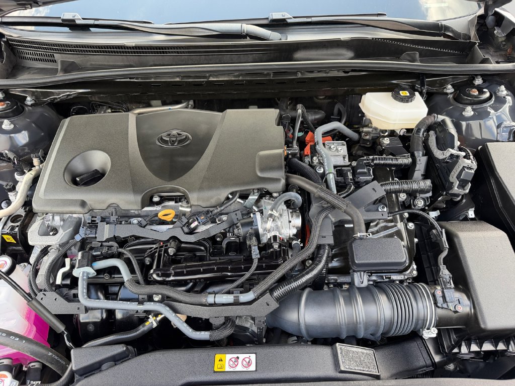 Used 2025 Toyota Camry LE FWD image 28