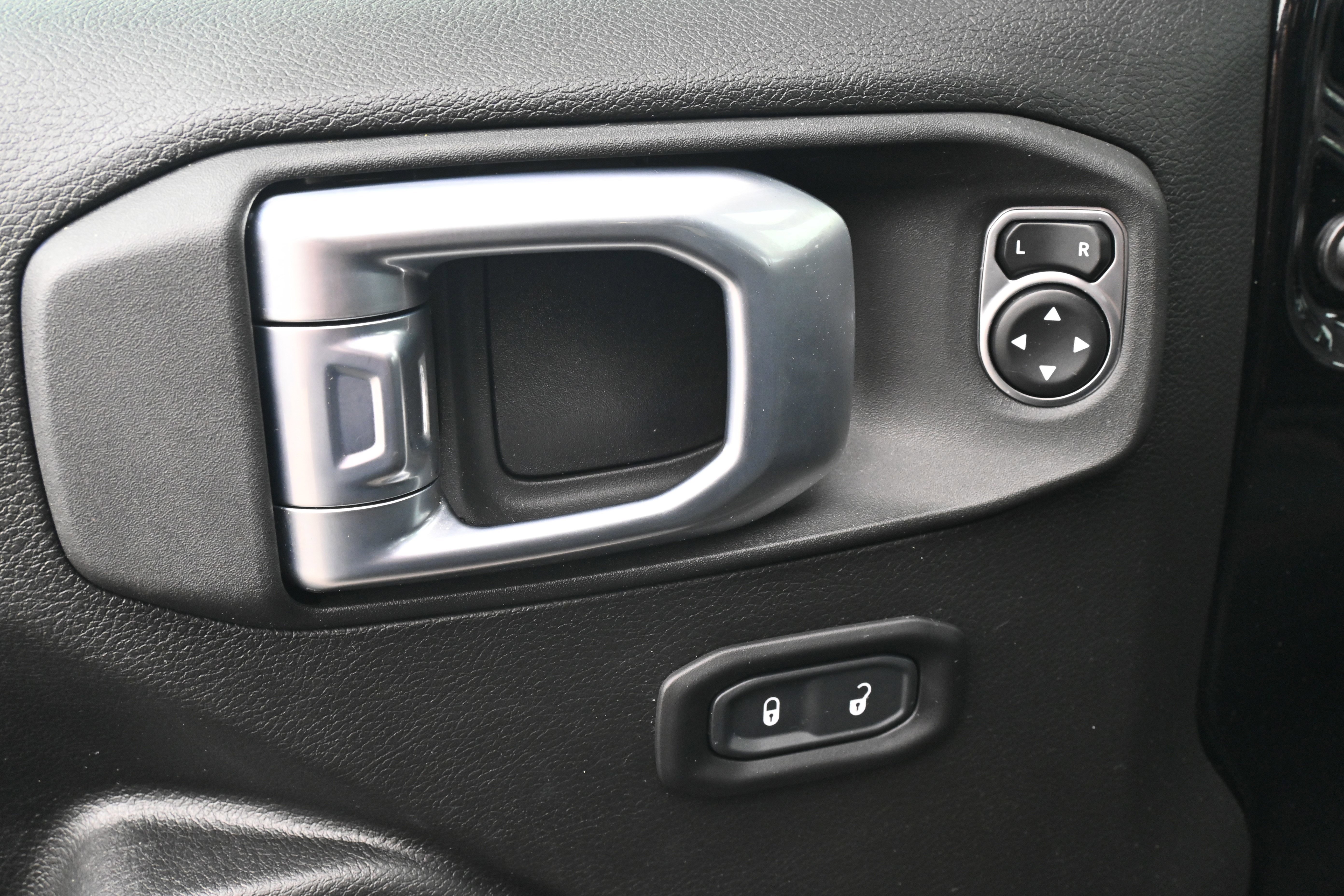 Used 2022 Jeep Gladiator Mojave image 29