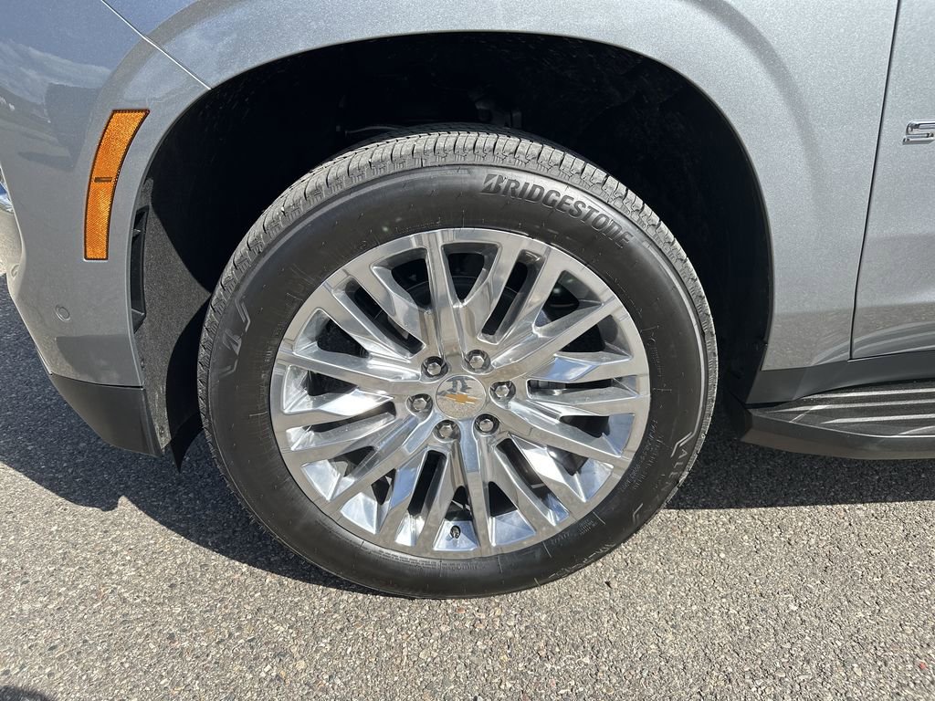 New 2025 Chevrolet Suburban Premier w/ Sun And Tow Package image 24