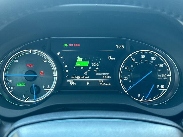 Used 2021 Toyota Venza XLE w/ Carpet Mat Package (TMS) image 30