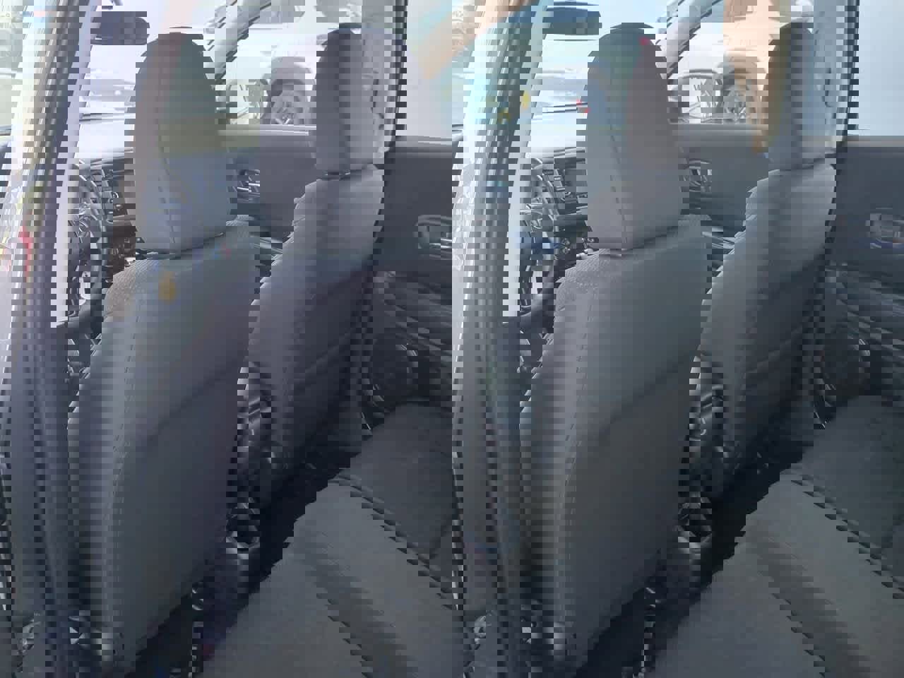 Used 2016 Honda HR-V LX image 16