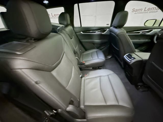 Used 2024 Cadillac XT6 Premium Luxury w/ Technology Package image 32