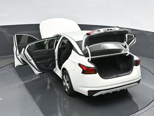 Used 2025 Nissan Altima 2.5 S FWD image 51