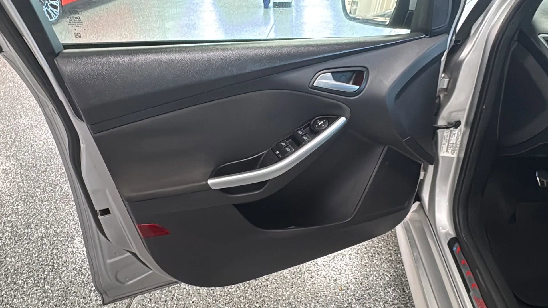 Used 2013 Ford Focus ST FWD image 25