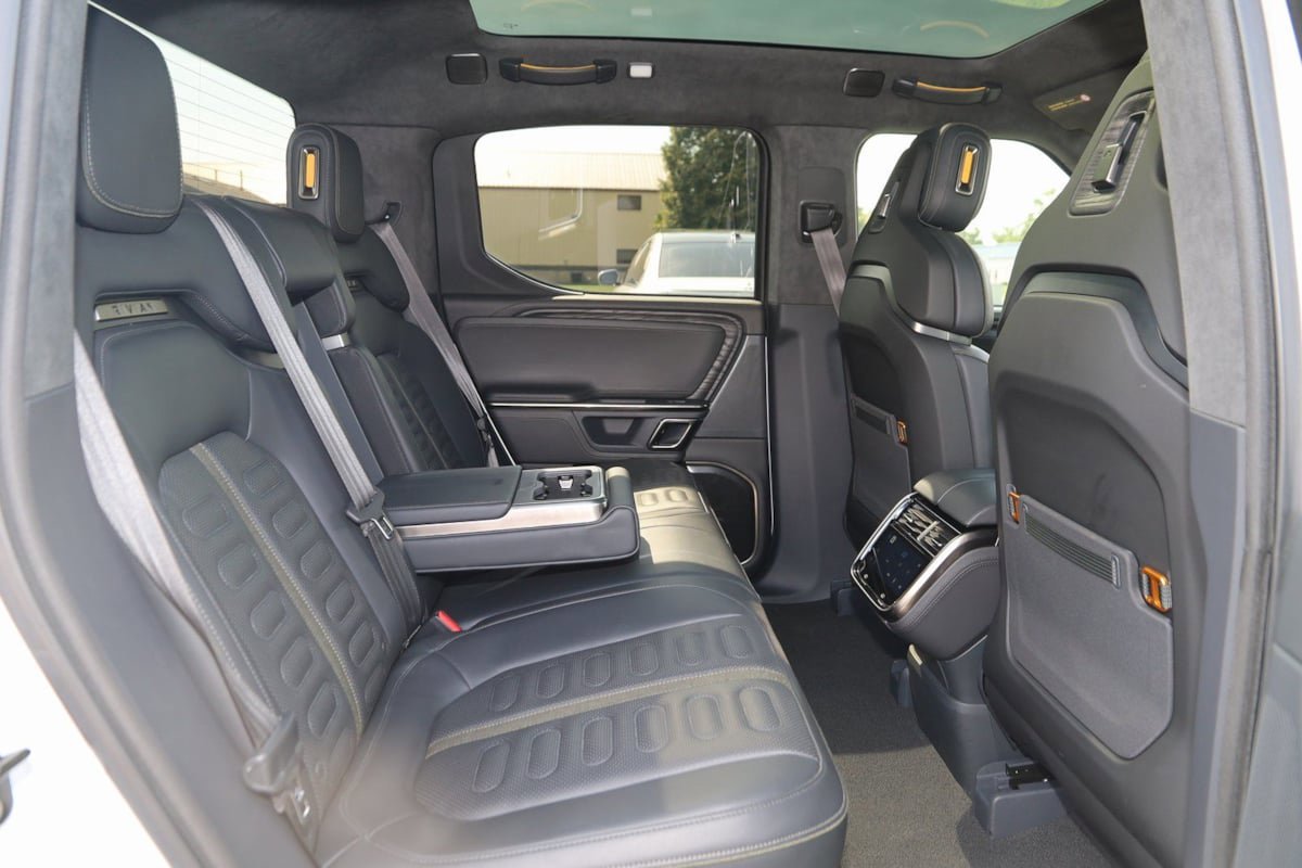 Used 2022 Rivian R1T Adventure image 15