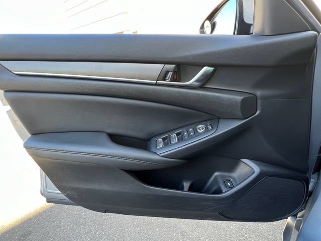 Used 2021 Honda Accord LX image 32