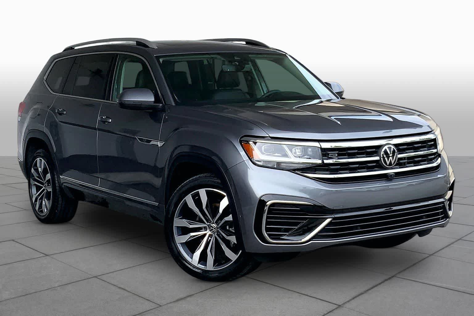 Used 2023 Volkswagen Atlas SEL Premium AWD/4WD image 3
