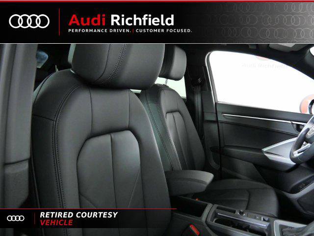 Certified 2025 Audi Q3 2.0T Premium w/ Convenience Package AWD/4WD image 30