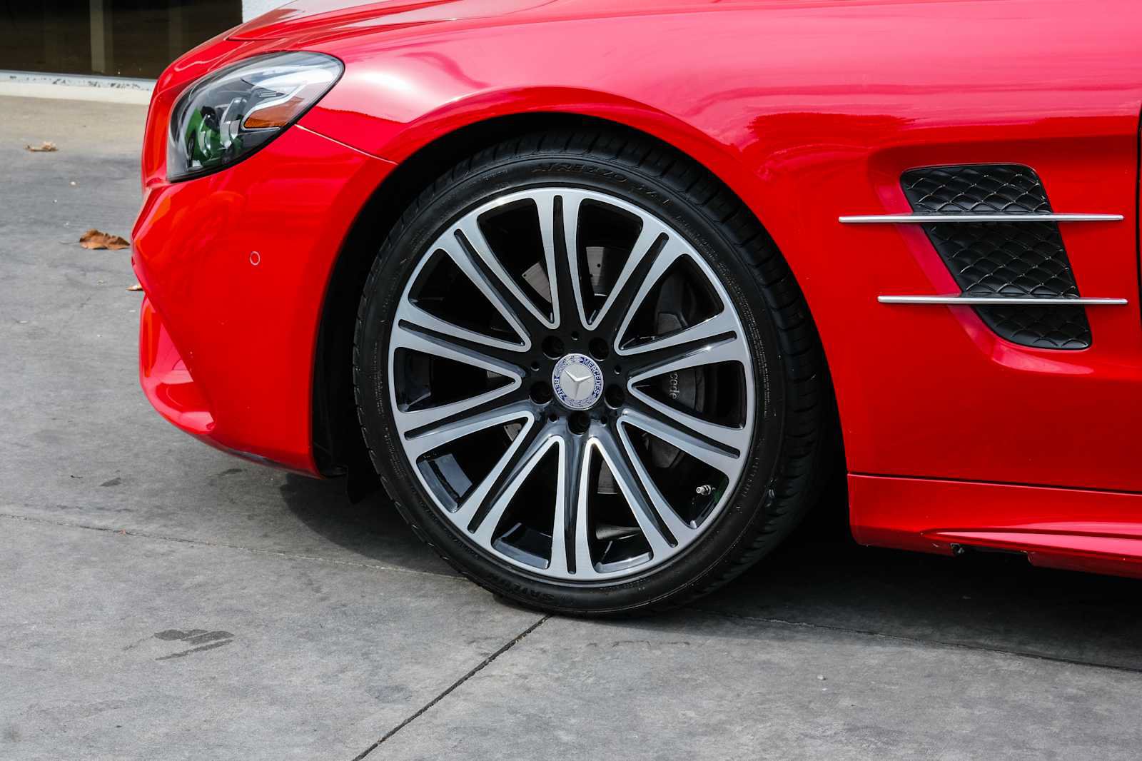 Used 2017 Mercedes-Benz SL 450 image 17