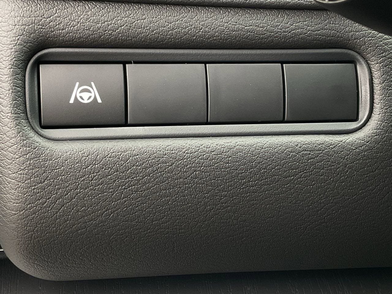 New 2026 Nissan Armada SV image 33