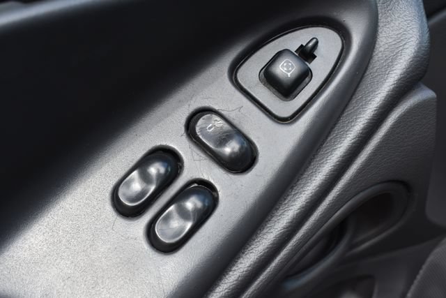 Used 2003 Ford Mustang GT RWD image 17