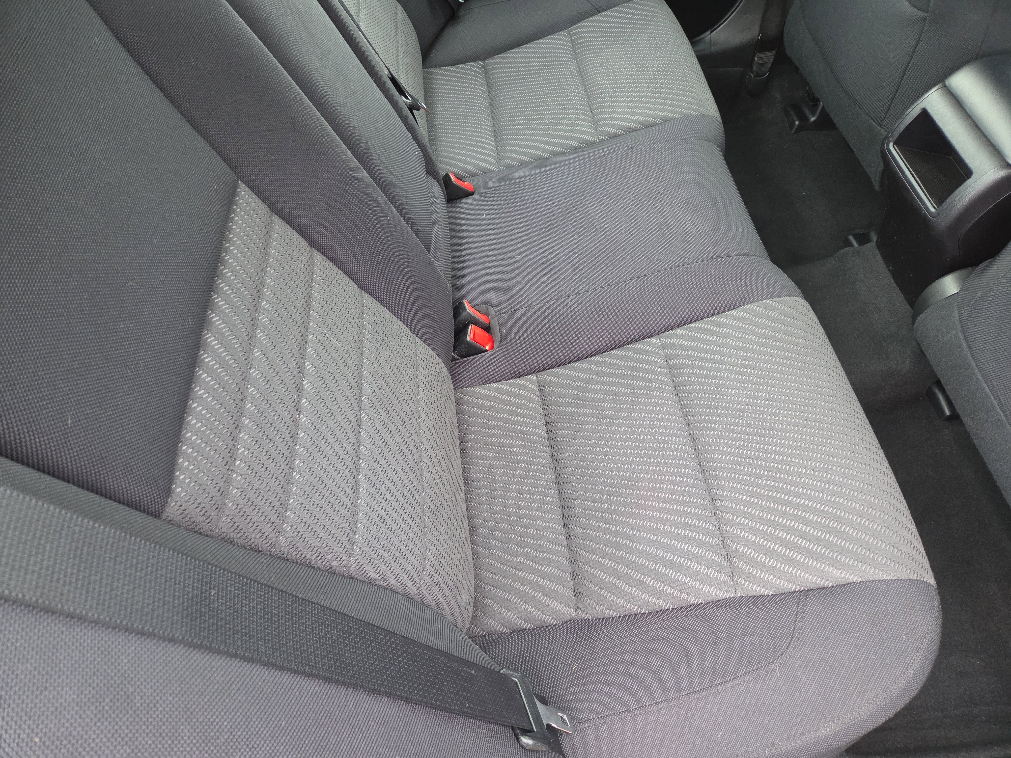 Used 2015 Toyota Camry LE image 20