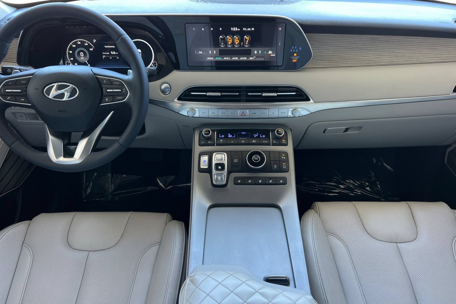 Used 2022 Hyundai Palisade Calligraphy FWD image 3