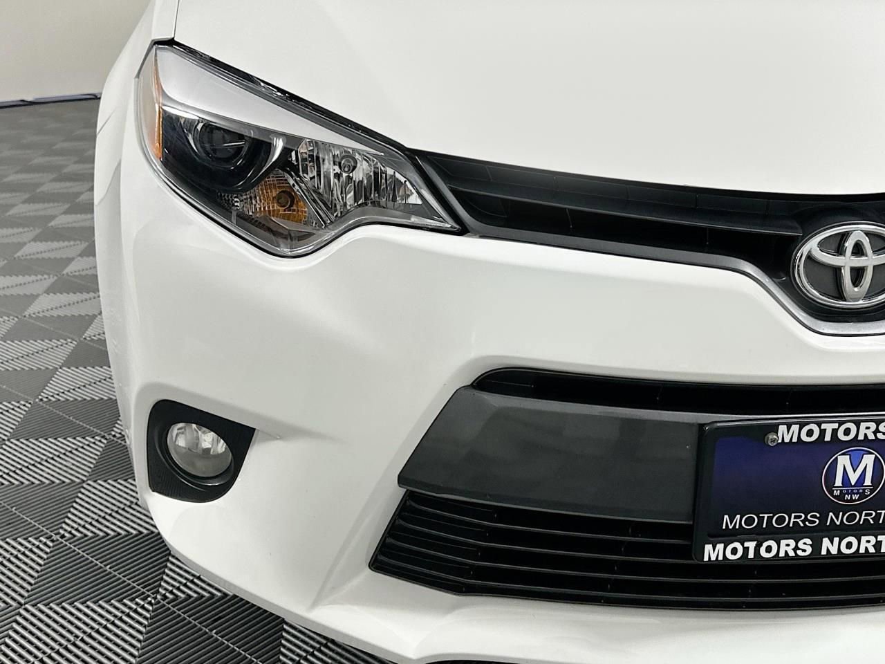 Used 2016 Toyota Corolla LE image 4