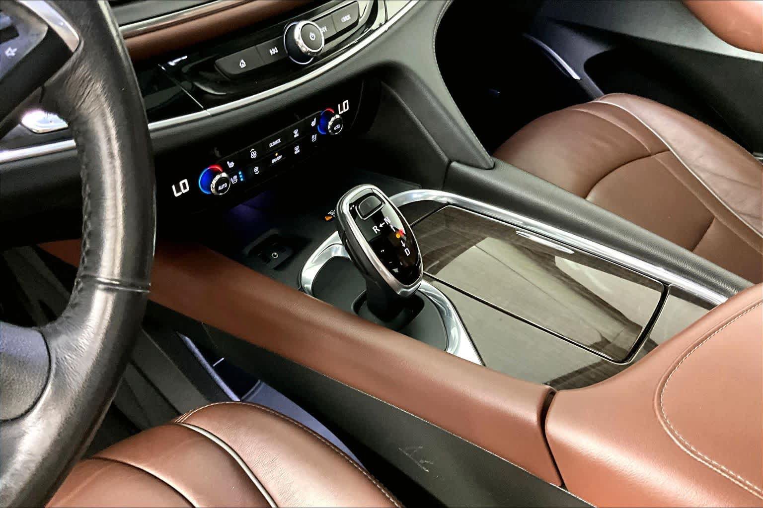 Used 2018 Buick Enclave Avenir w/ Avenir Technology Package FWD image 15