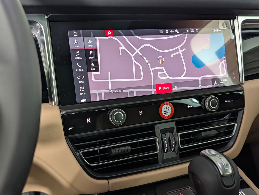New 2026 Porsche Macan Turbo AWD/4WD image 33
