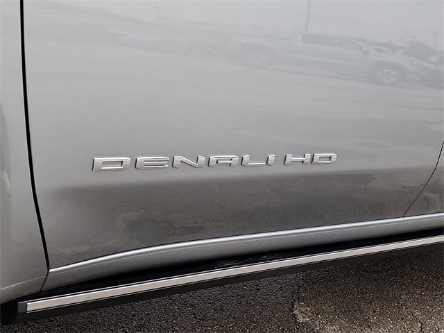 New 2026 GMC Sierra 3500 Denali w/ Denali Reserve Package image 14
