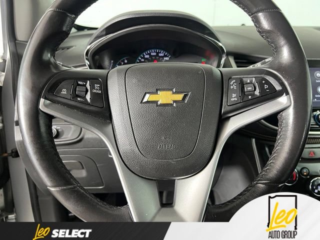 Used 2018 Chevrolet Trax LT w/ LT Convenience Package AWD/4WD image 14