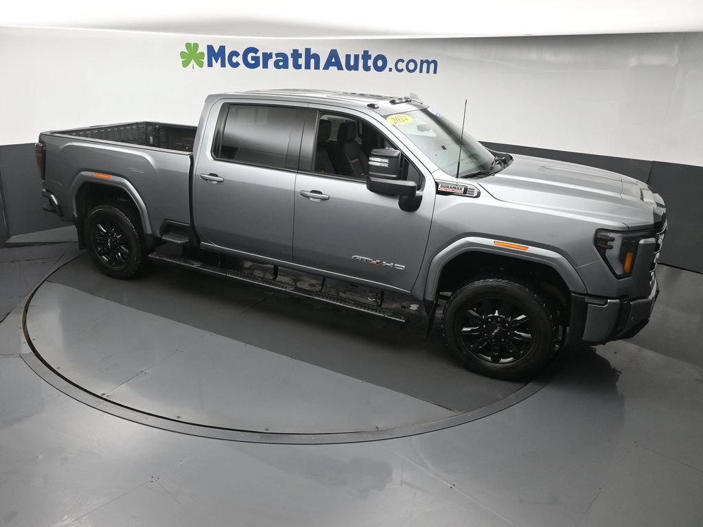 Used 2024 GMC Sierra 3500 AT4 w/ AT4 Premium Plus Package AWD/4WD image 3