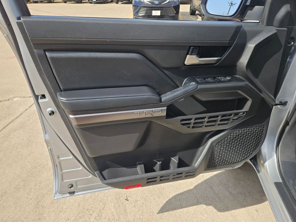 Used 2025 Toyota Tacoma TRD Off-Road image 14