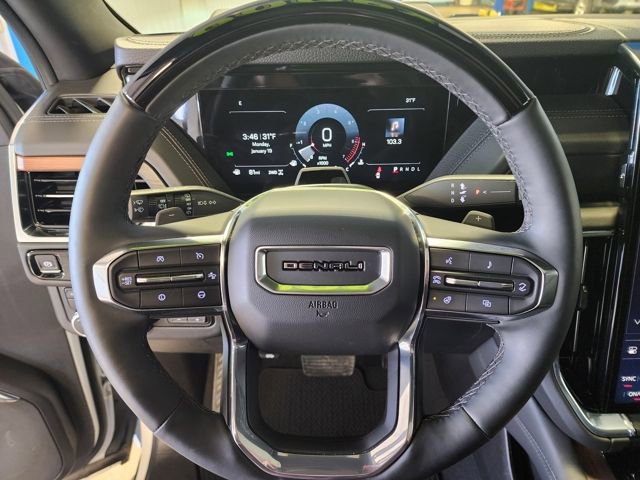 Used 2025 GMC Yukon XL Denali w/ Advanced Technology Package image 27