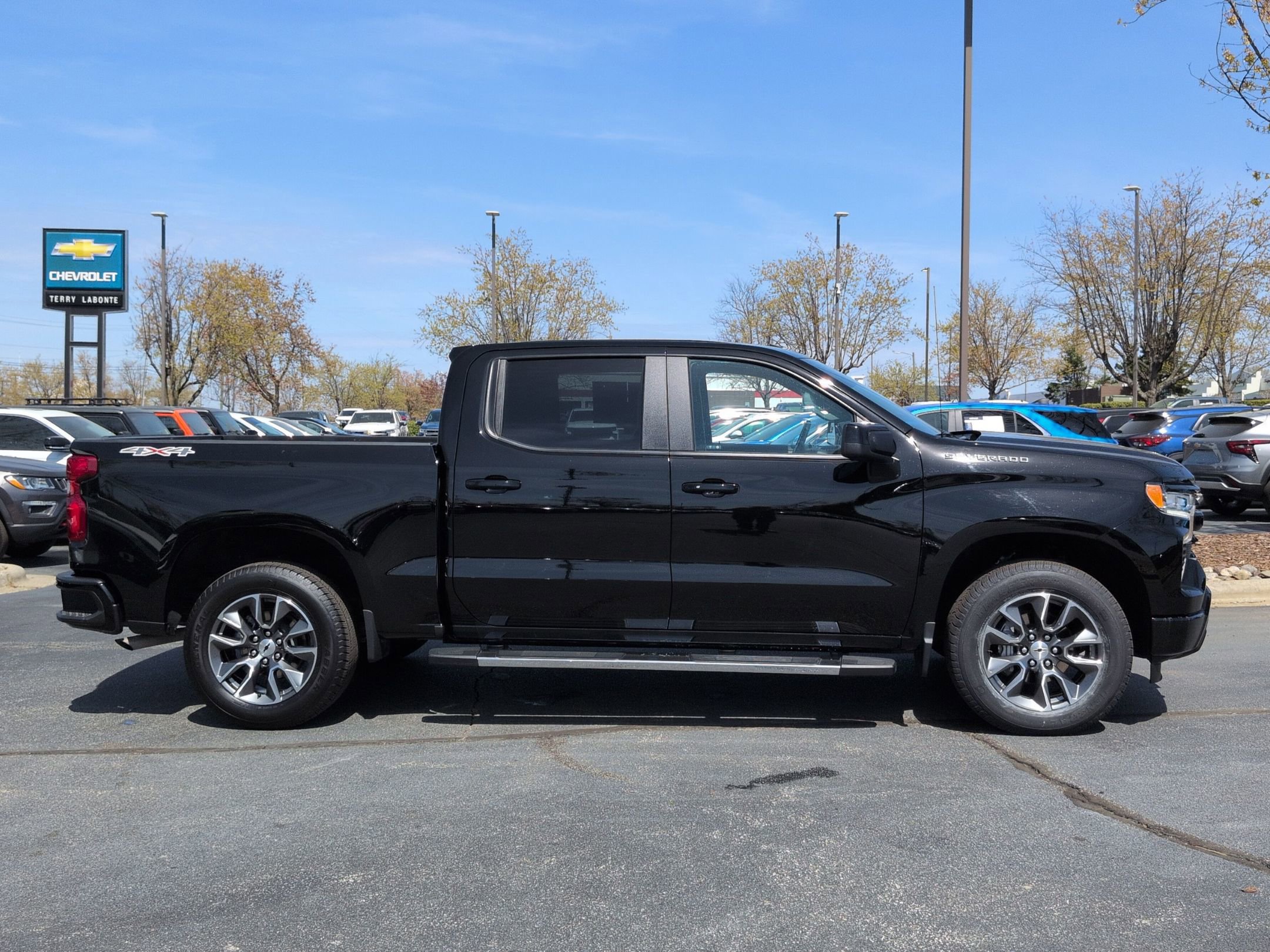 Certified 2025 Chevrolet Silverado 1500 RST w/ All Star Edition Plus image 10