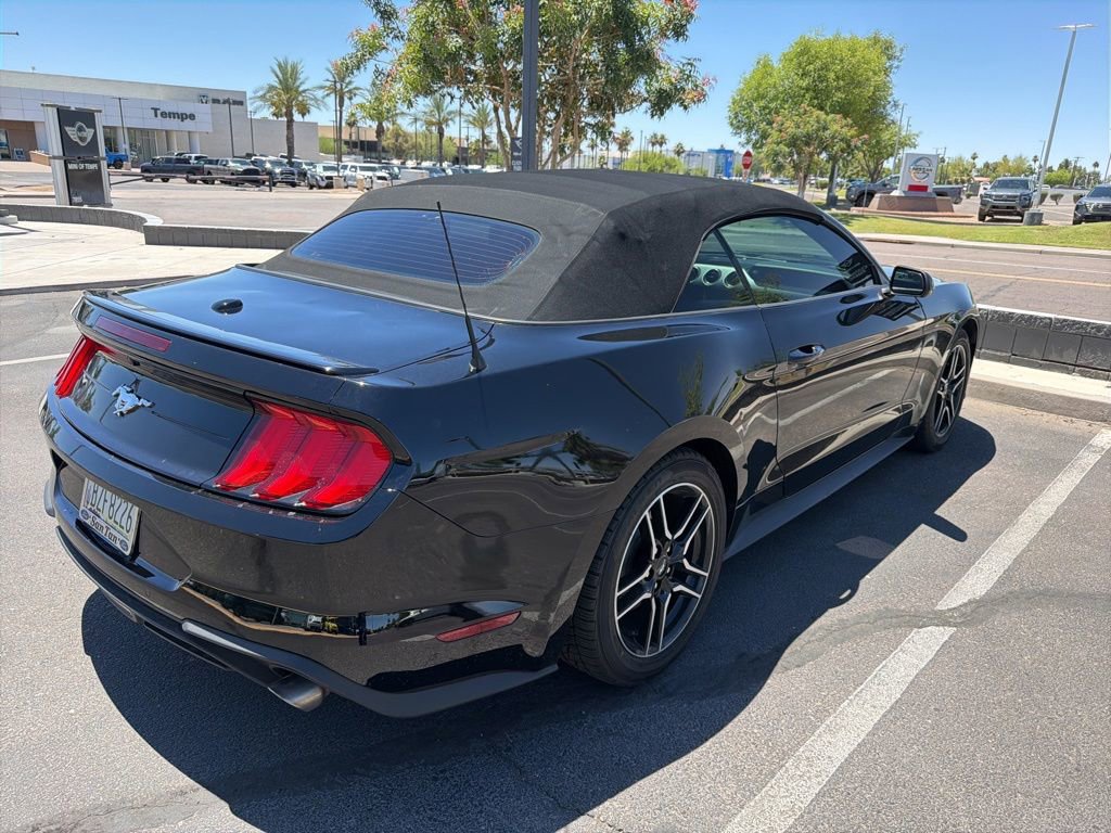 Used 2021 Ford Mustang Premium RWD image 3