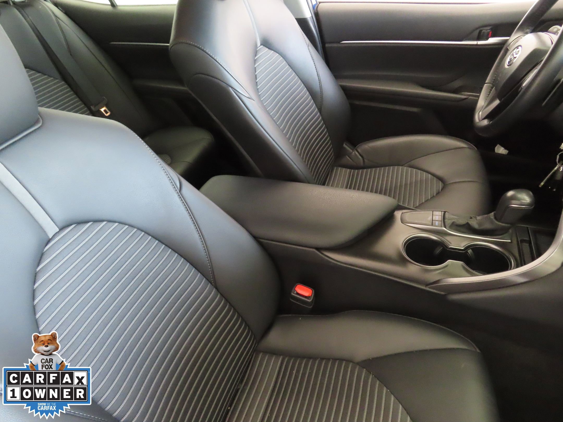 Used 2024 Toyota Camry SE image 27