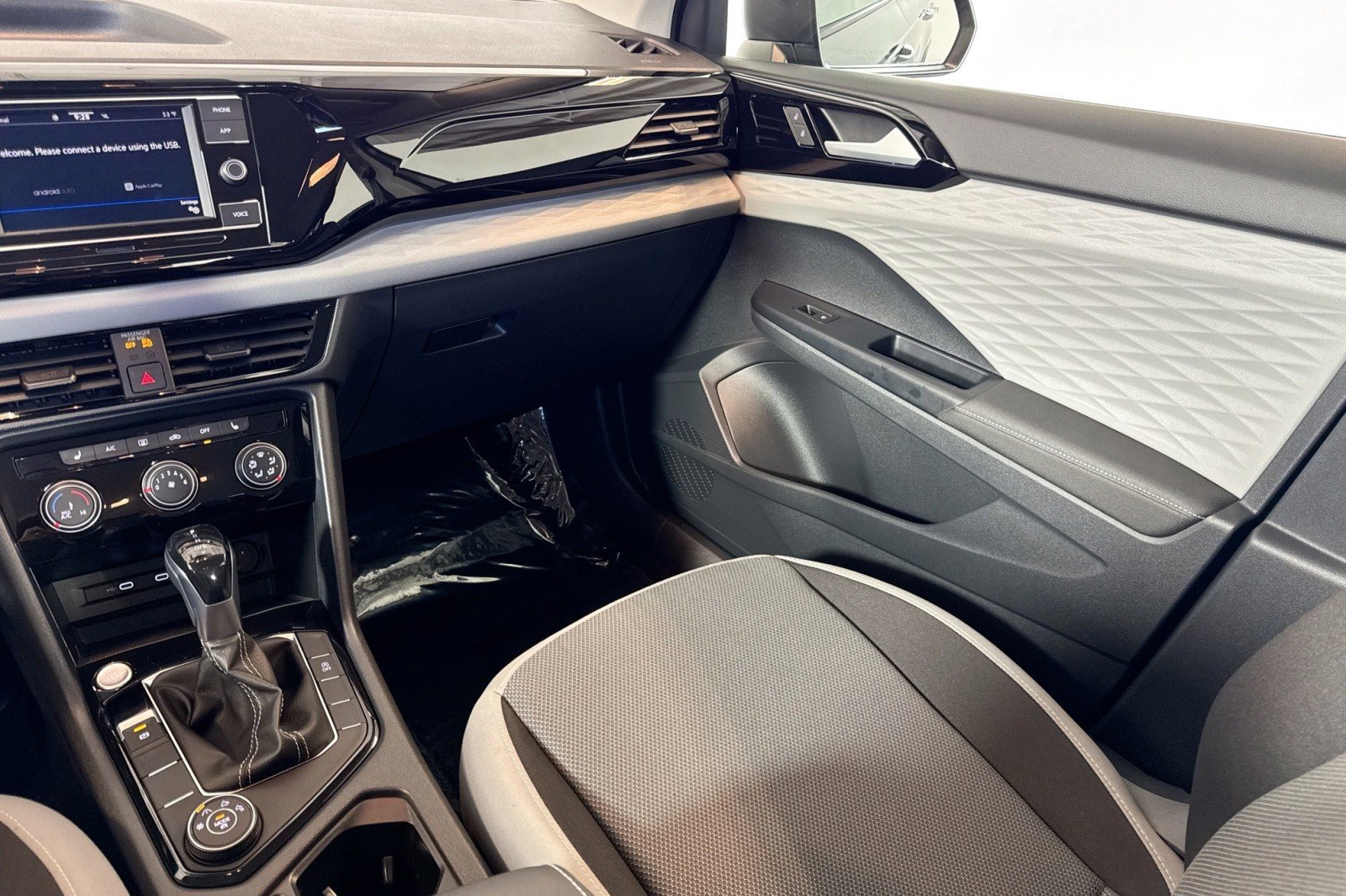 Used 2024 Volkswagen Taos S image 20