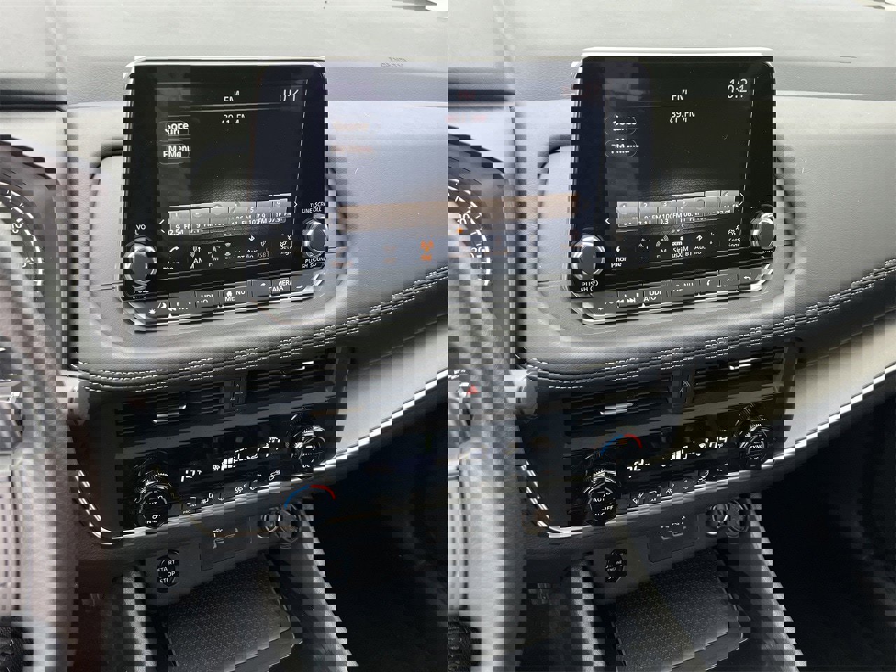 Certified 2024 Nissan Rogue SV image 15