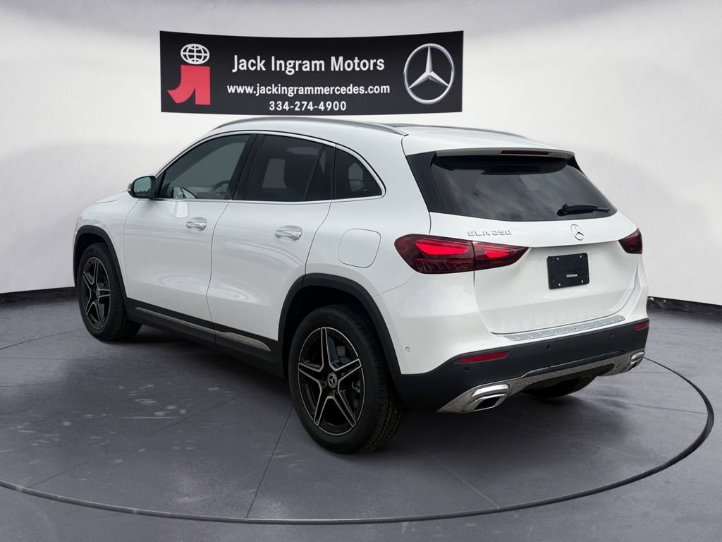 New 2026 Mercedes-Benz GLA 250 image 3