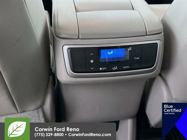 Used 2019 Toyota Highlander XLE image 29