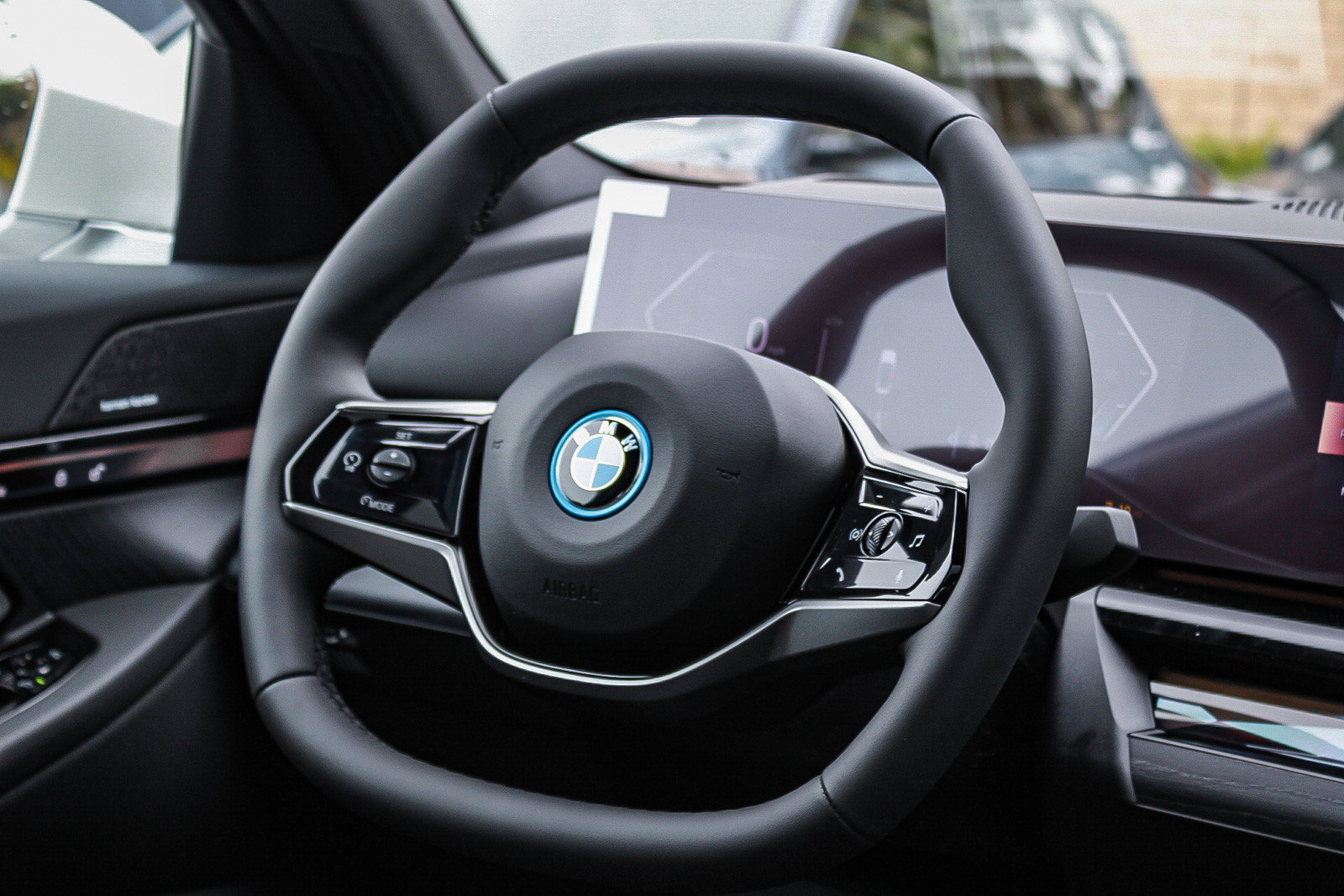 New 2027 BMW i5 xDrive40 AWD/4WD image 15