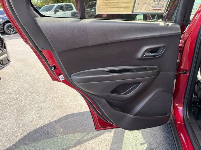 Used 2018 Chevrolet Trax LT w/ Driver Confidence Package FWD image 13