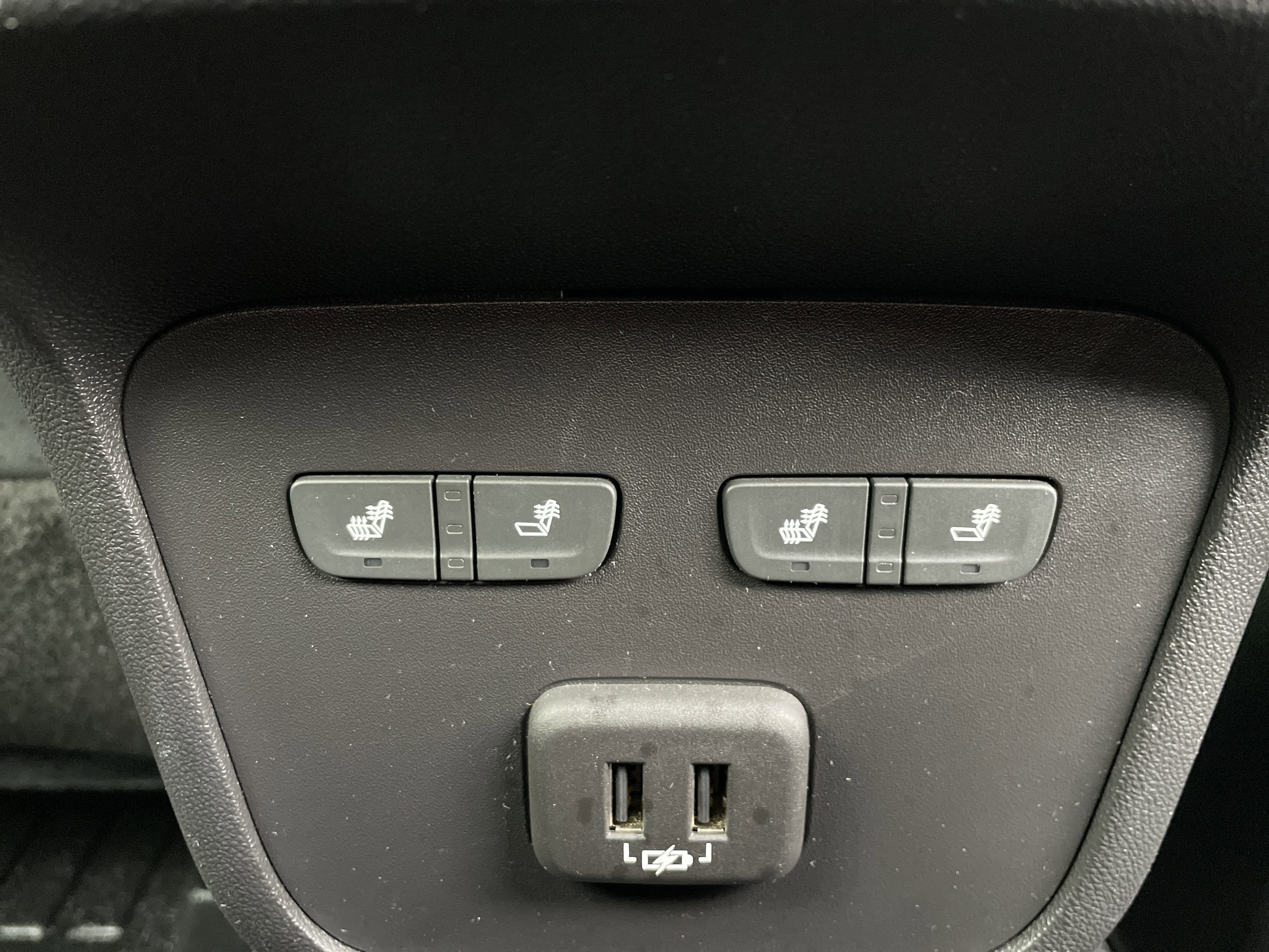 Used 2020 Chevrolet Equinox Premier image 37