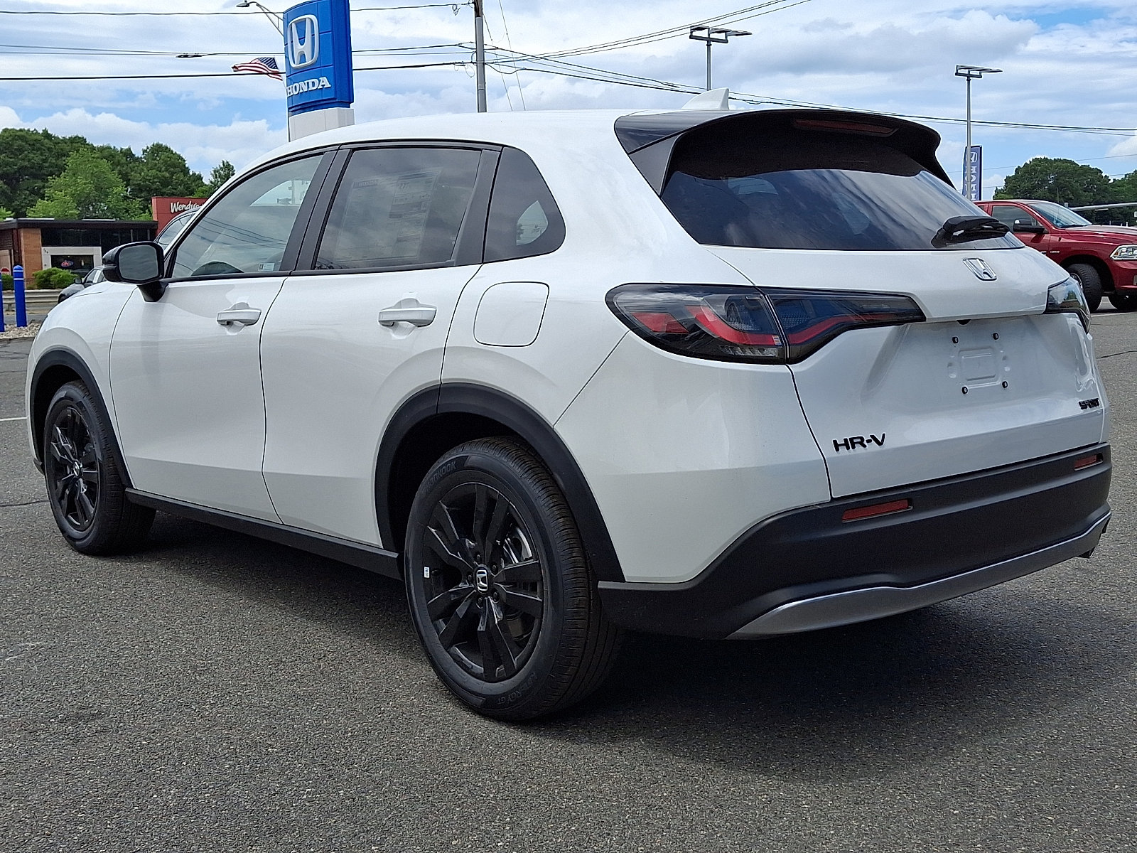 New 2027 Honda HR-V Sport image 4