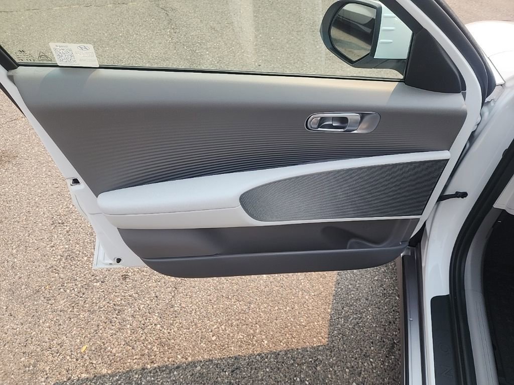 New 2024 Hyundai Ioniq 6 SEL image 12