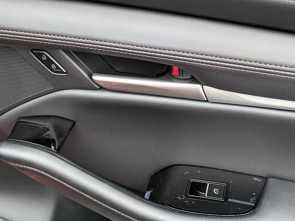 New 2026 MAZDA MAZDA3 2.5 S Sedan w/ Preferred Pkg image 31