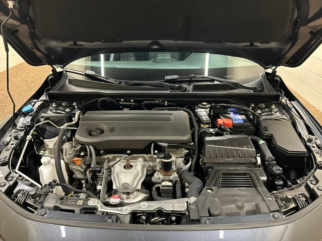 Used 2025 Honda Civic Sport image 12