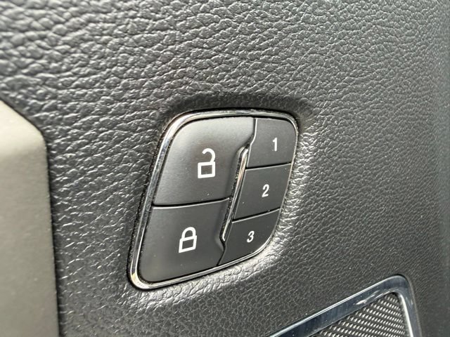 Used 2019 Ford F250 Lariat w/ Lariat Ultimate Package AWD/4WD image 18