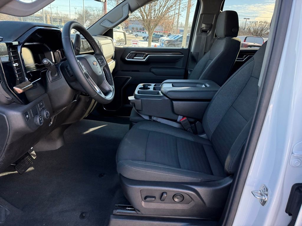 Used 2025 Chevrolet Silverado 1500 LT w/ Protection Package image 13