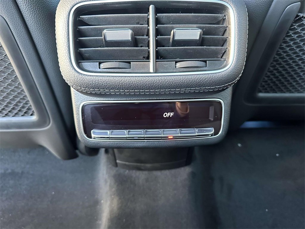 Used 2025 Mercedes-Benz GLS 450 4MATIC image 25
