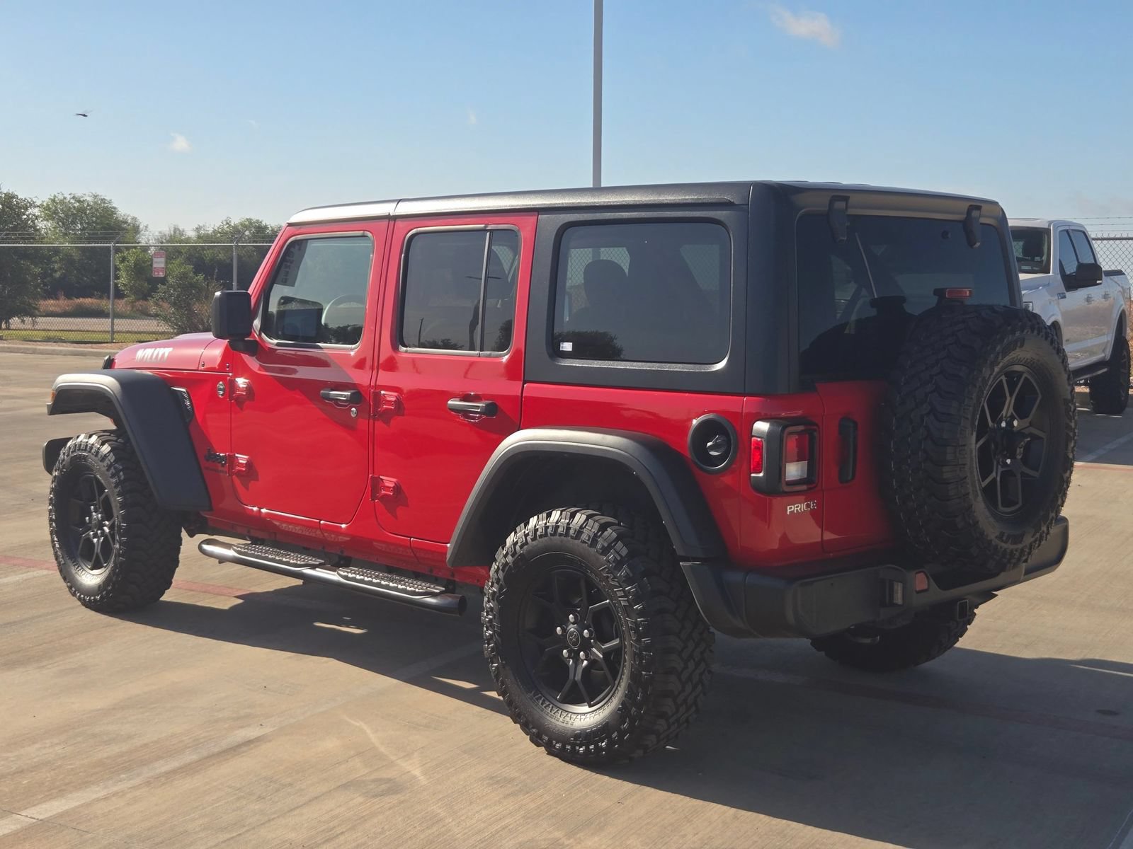 Used 2025 Jeep Wrangler Unlimited Sport AWD/4WD image 5