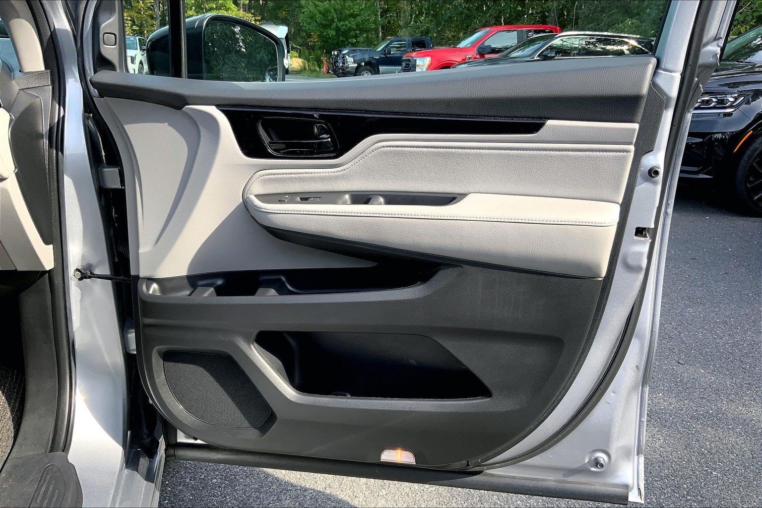 Used 2023 Honda Odyssey Touring image 28