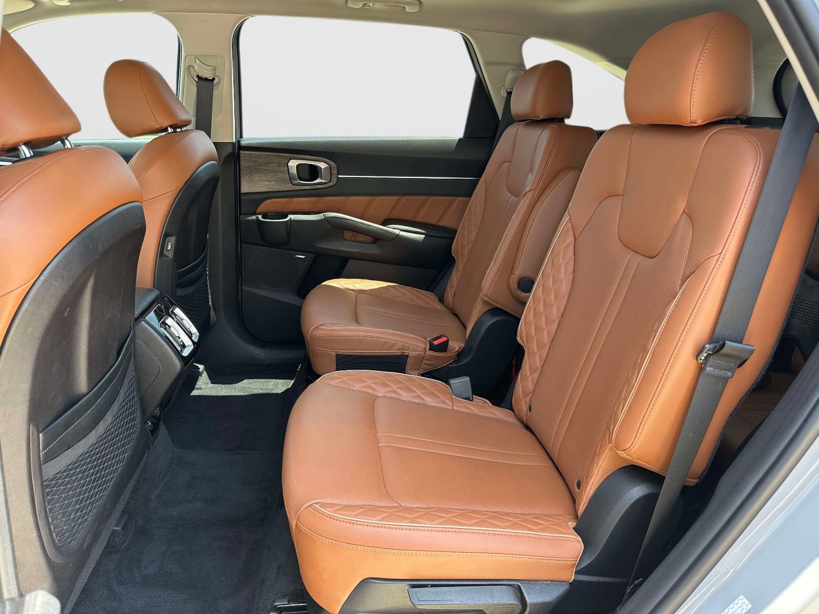 Used 2022 Kia Sorento SX Prestige w/ Rust Color Package AWD/4WD image 14
