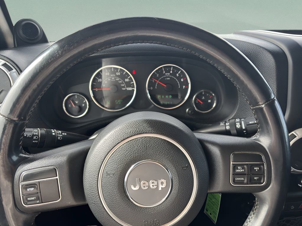 Used 2012 Jeep Wrangler Unlimited Sahara w/ Dual Top Group image 21