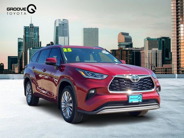Used 2025 Toyota Highlander Platinum AWD/4WD image 7