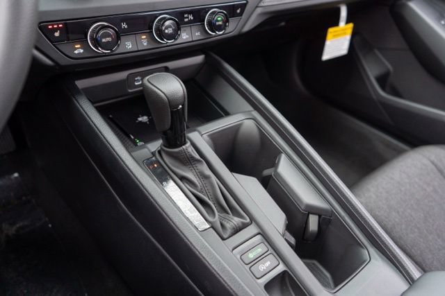 Used 2025 Honda Accord SE image 27