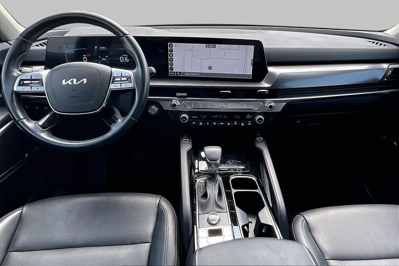 Certified 2025 Kia Telluride S FWD image 14